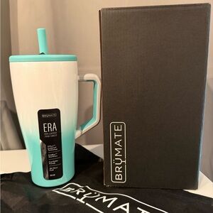 NWT BrüMate ERA 30oz Insulated Tumbler - Glitter Aqua Ombré